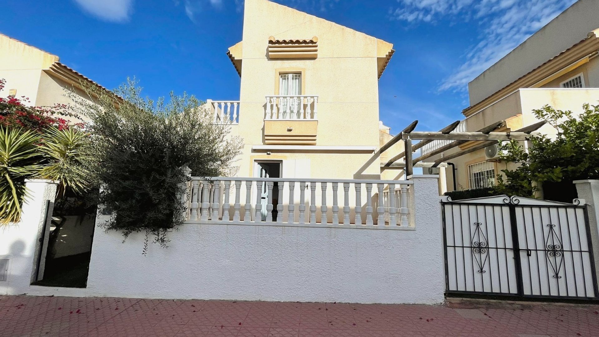 reventa-chalets-ciudad-quesada-airstrip_98370_xl